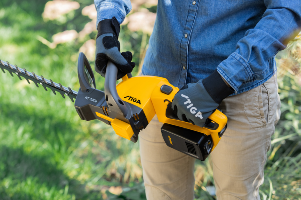 STIGA akkumulátoros sövényvágó HT 300e Kit (akkumulátorral és töltővel) - Image 14