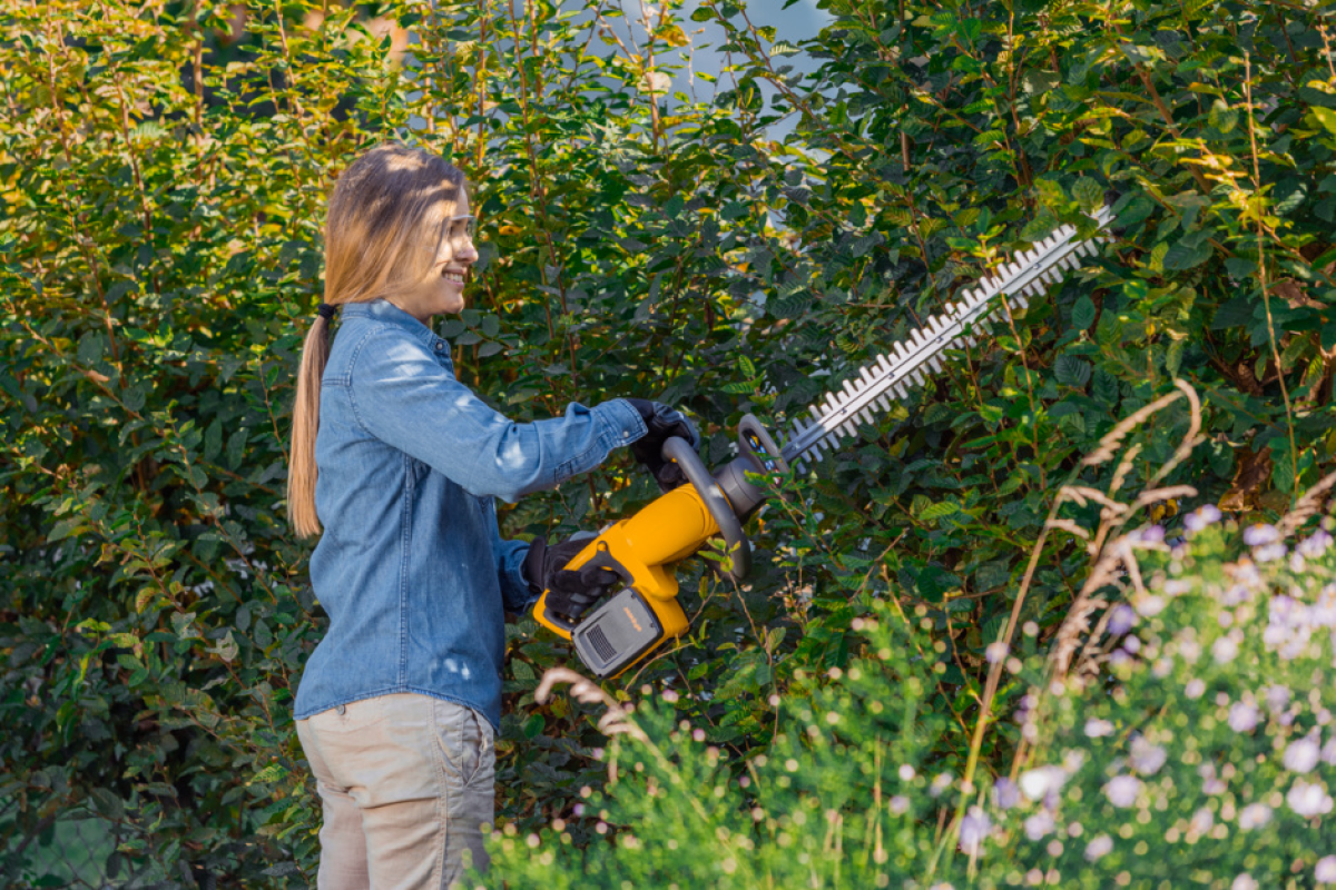 STIGA akkumulátoros sövényvágó HT 300e Kit (akkumulátorral és töltővel) - Image 16