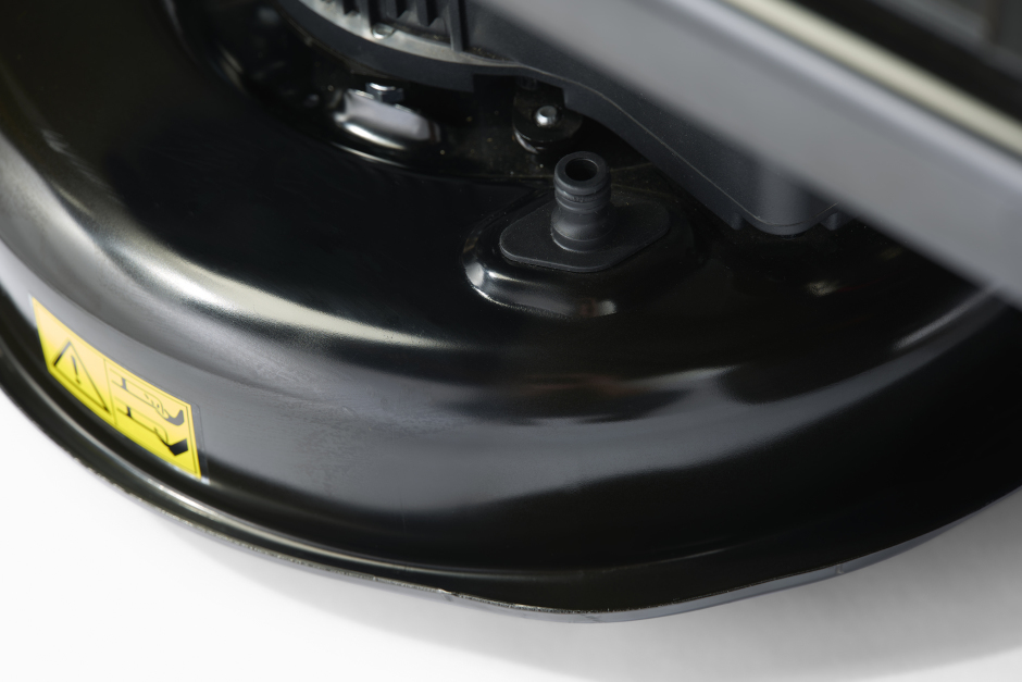 STIGA akkumulátoros oldalkidobós fűnyíró traktor TORNADO 598e - Image 8