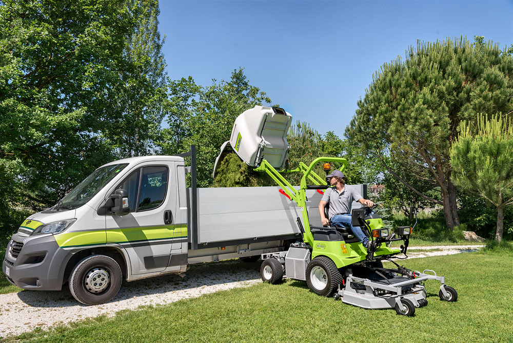 GRILLO magas ürítésű frontkaszás fűnyíró traktor FD 900 4WD ( Vágóasztallal ) - Image 5